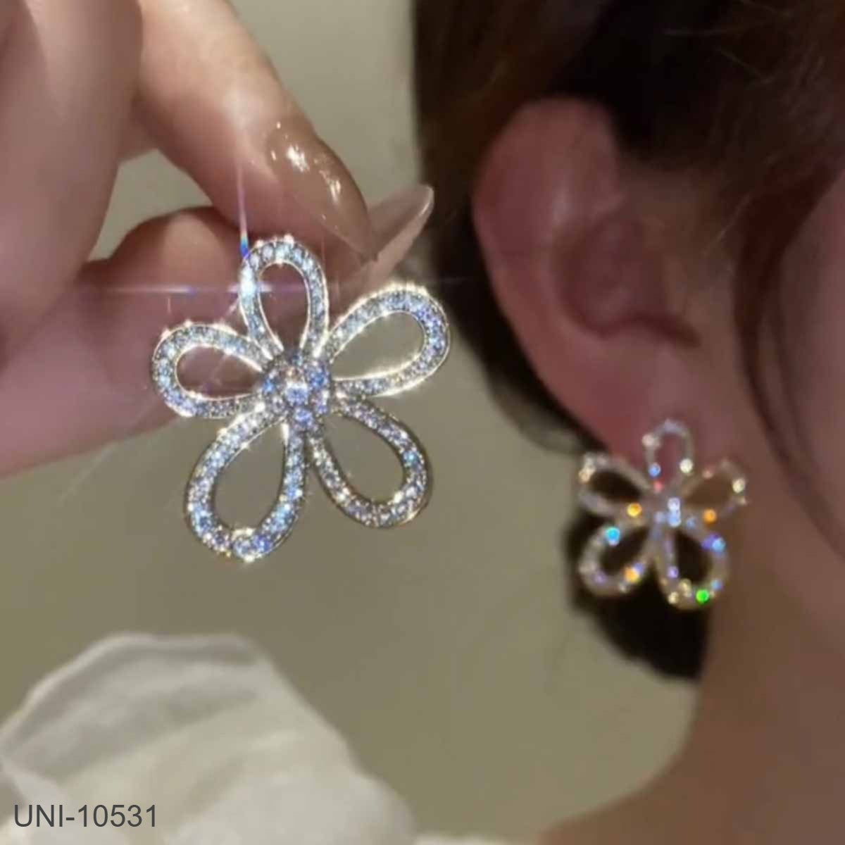 UNI-10531  - Sparkle Flower - Earring