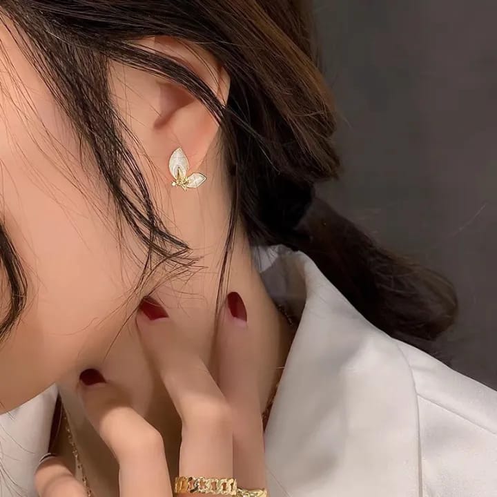 UNI-10007-1- Beautiful Butterfly Gold - Earring