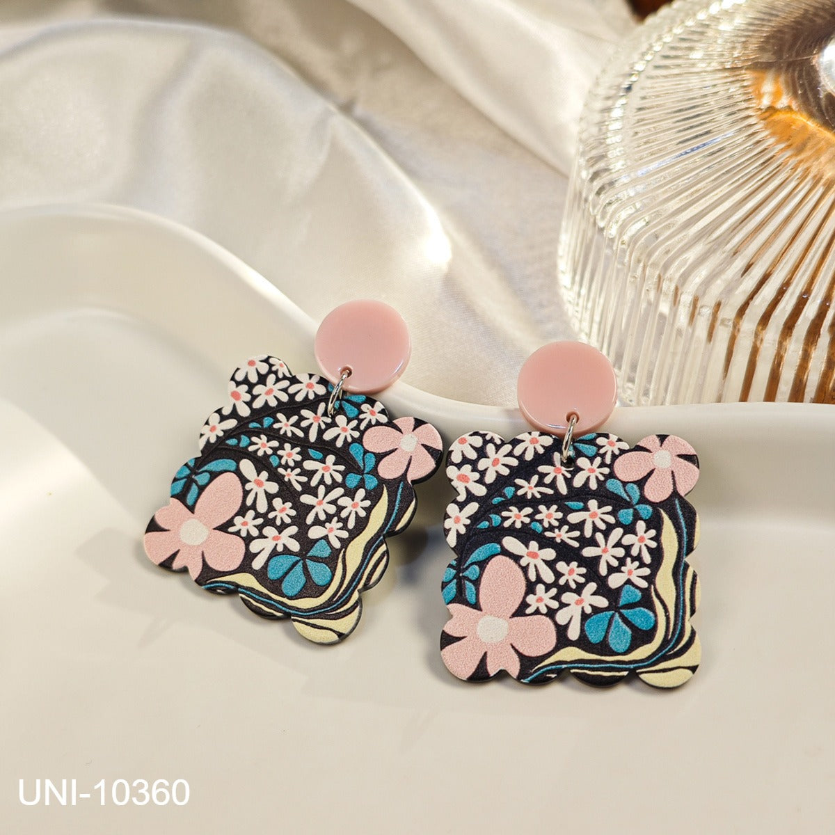 UNI-10360- Acrylic Floral Series - Earring  Style 1