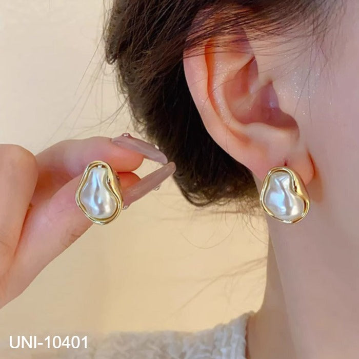 UNI-10401 - Luxury Pearl Gold  - Earring