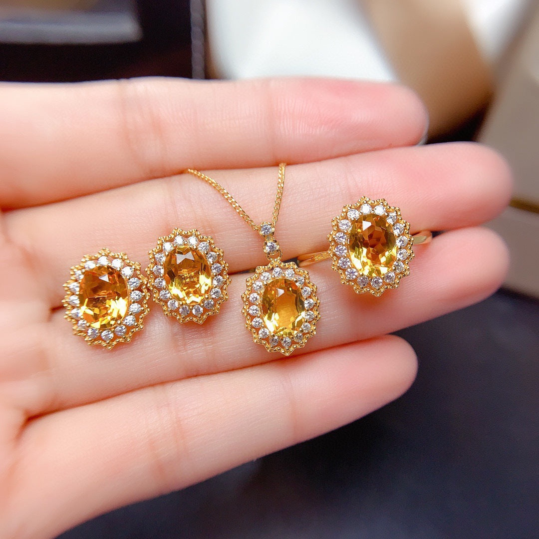 UNI-11030 - Oval Diamond Yellow  Gold - Jewelry Set