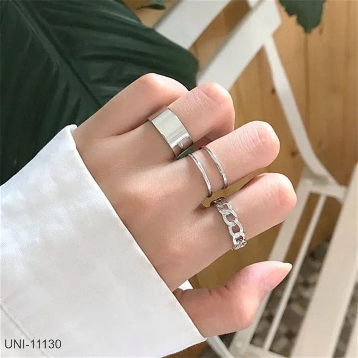 UNI-11130 - Foiled Silver  - Ring Set Of 3