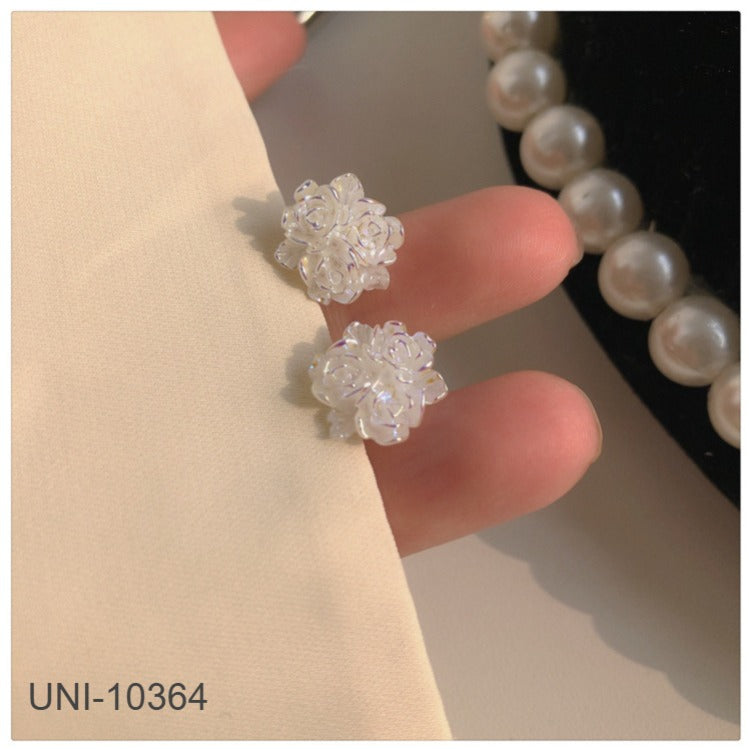 UNI-10364 - Cluster Flower White - Earring