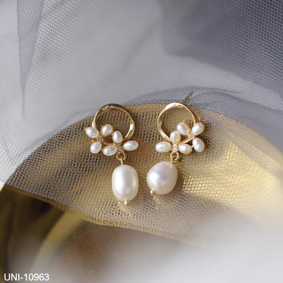 UNI-10963 - Pearl Flower Gold - Earring