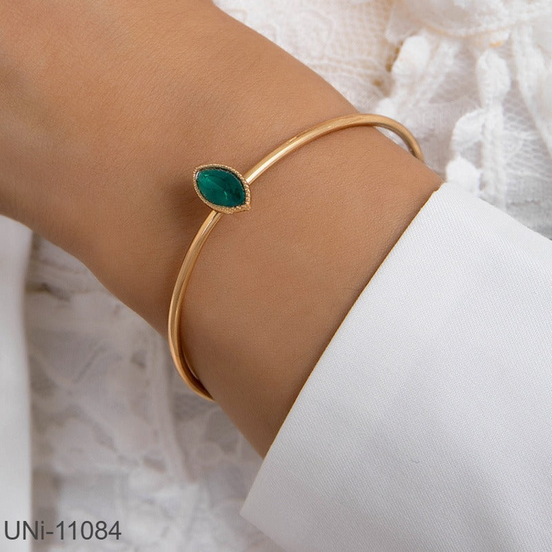 UNI-11084 - Green Diamond Gold Bangle - Bracelet Style 3