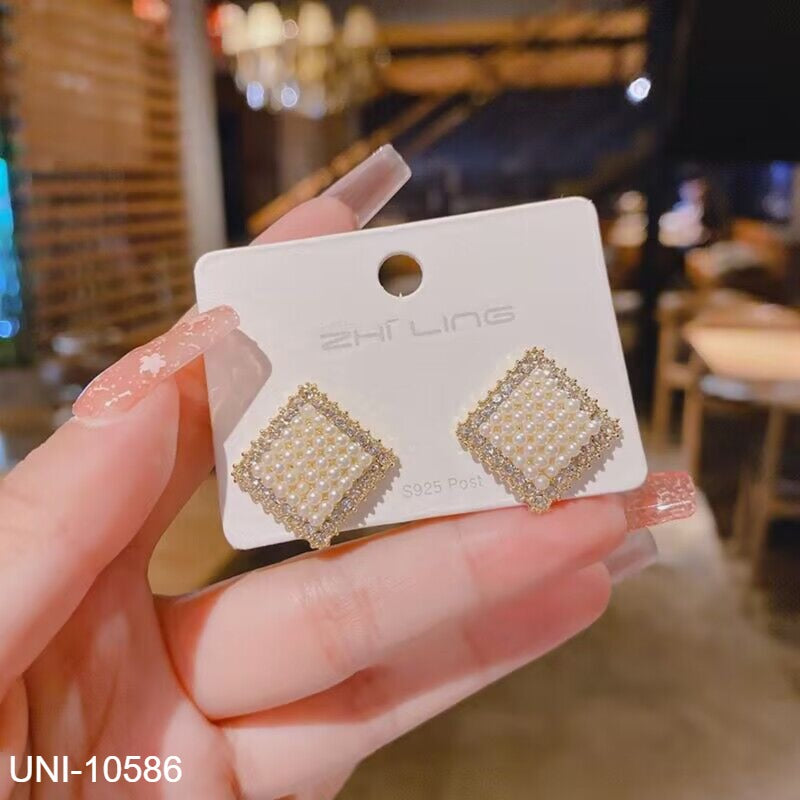 UNI-10586 - Pearl & Diamond Square  - Earring