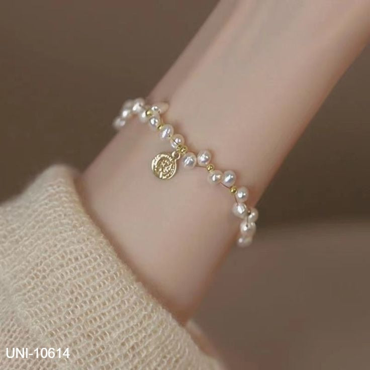 UNI-10614 - Gold & Cluster Pearls - Bracelet