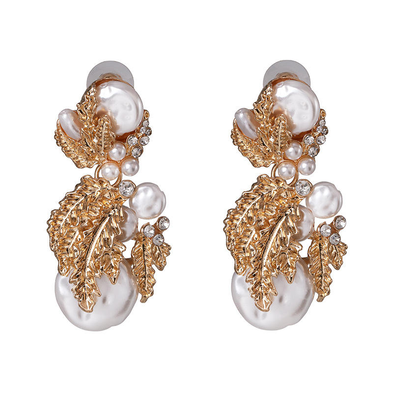 UNI-11596 - Elegant Pearly Leaf  - Earring