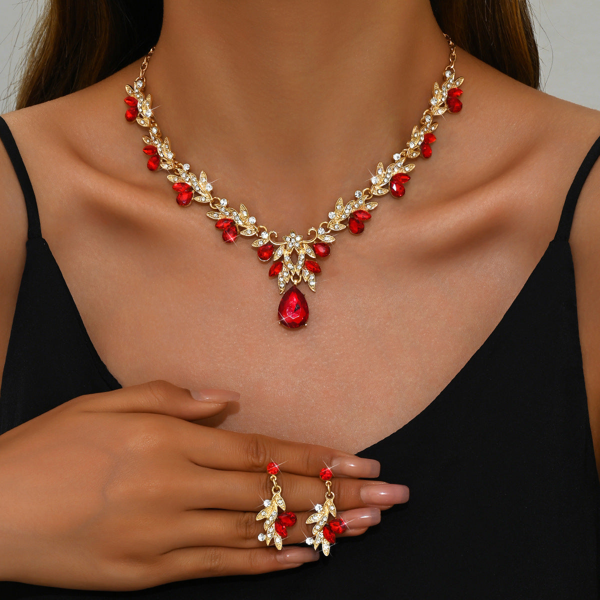UNI-11359- Royal Leaf Scarlet Red Diamonds Gold - Jewelry Set