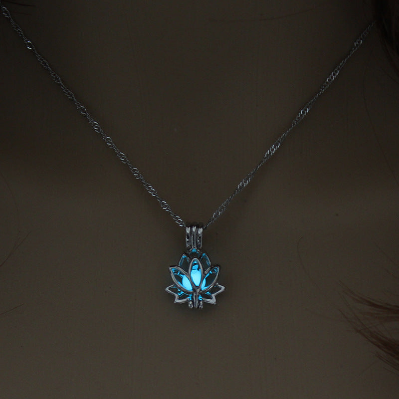 UNI-10951 -  Glow in Dark Silver - Necklace