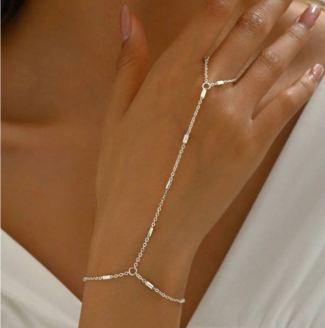 UNI-12365 - Silver Chain - Hand Chain