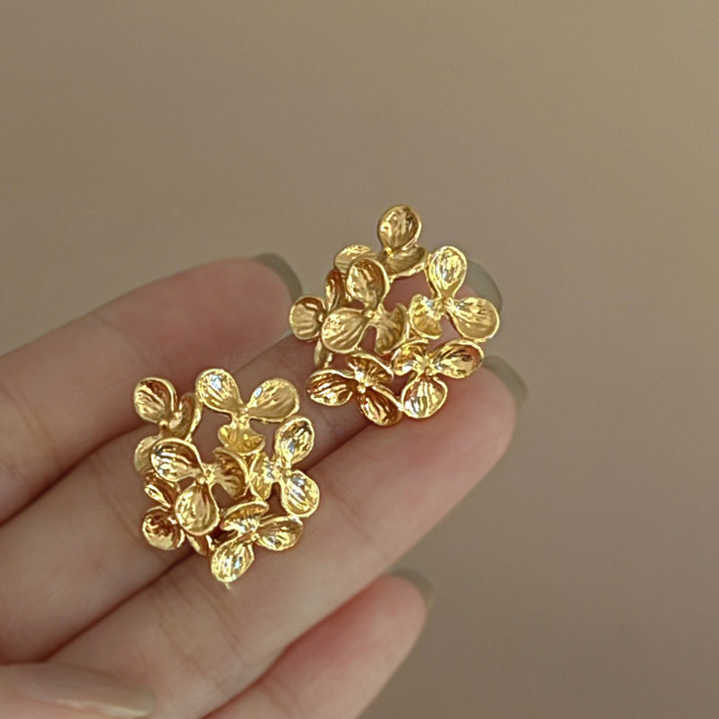 UNI- 11064  - Gold Floral - Earring