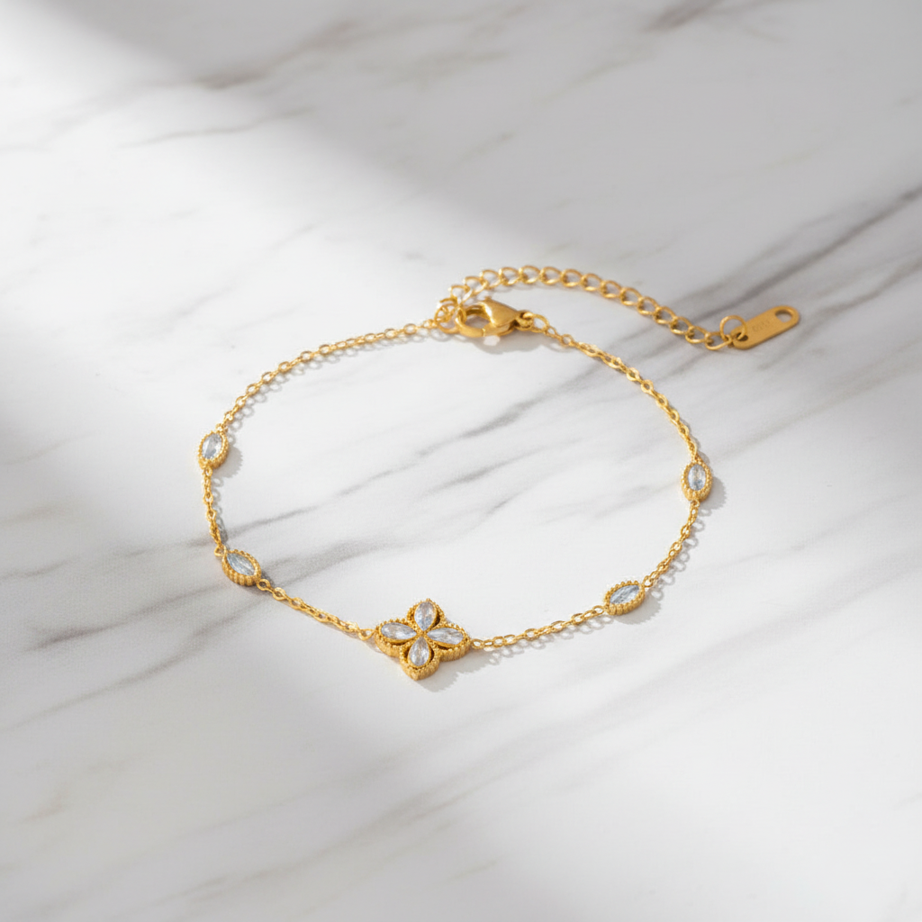 SS-12531 - Crystal Diamonds Flower Gold - Bracelet