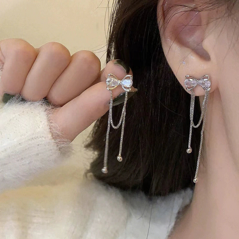 UNI-12247 - Diamond Bow Silver - Earring