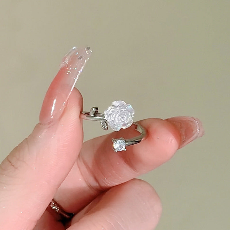 UNI-10878 - White Flower Silver - Ring