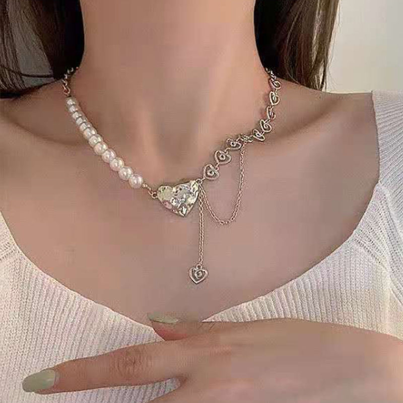 UNI-11211 - Foiled Heart& Pearly Chain Silver - Necklace