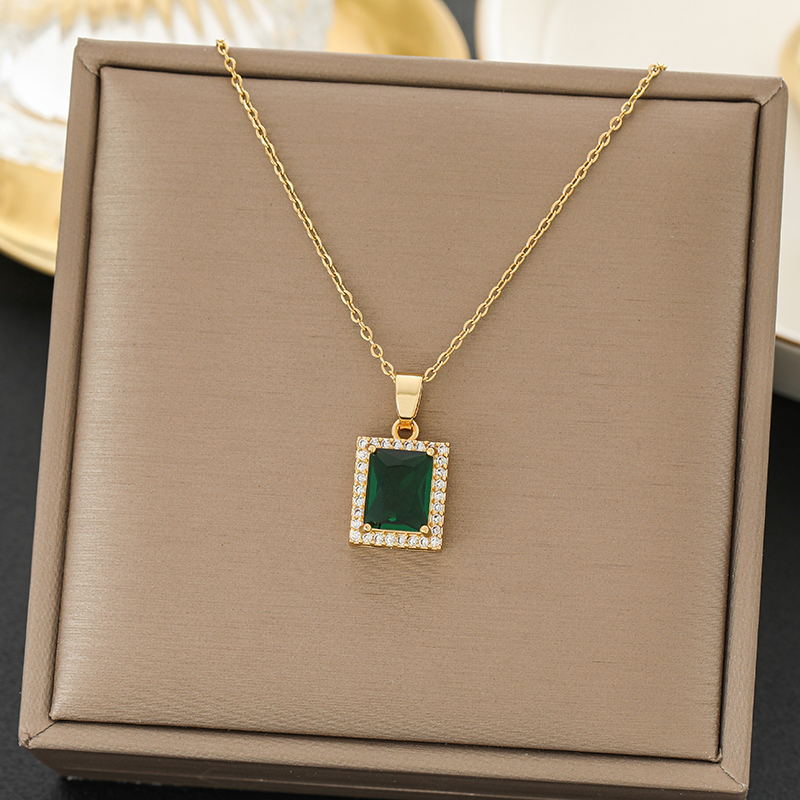 SS-11879 - Green Gem Gold - Necklace