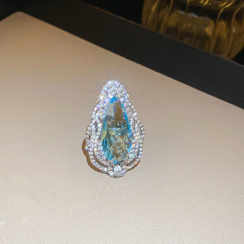UNI-11813 - Crystal Diamond Tear Drop  Silver - Ring