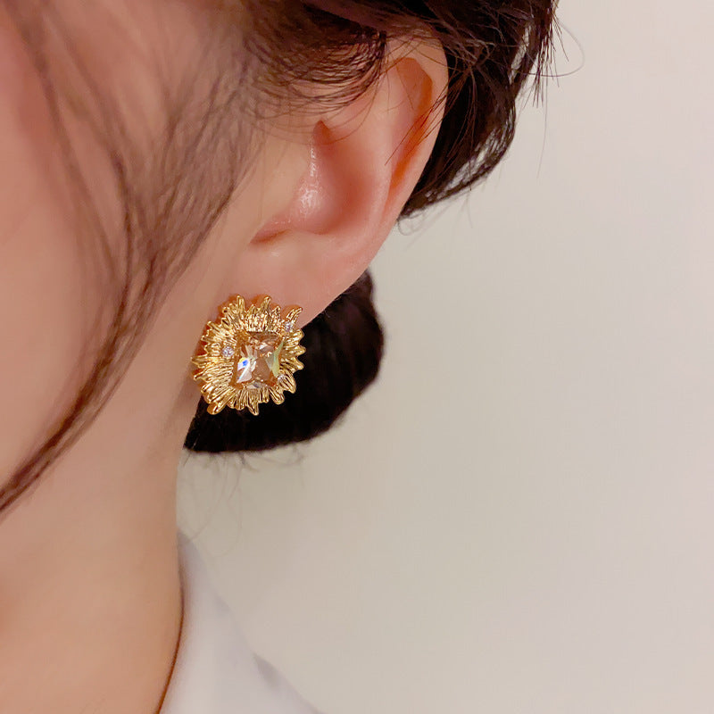 UNI-10954 - Diamond Luxury Gold - Earring