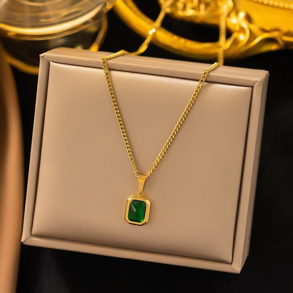 SS-11506 - Green Diamond Square - Necklace