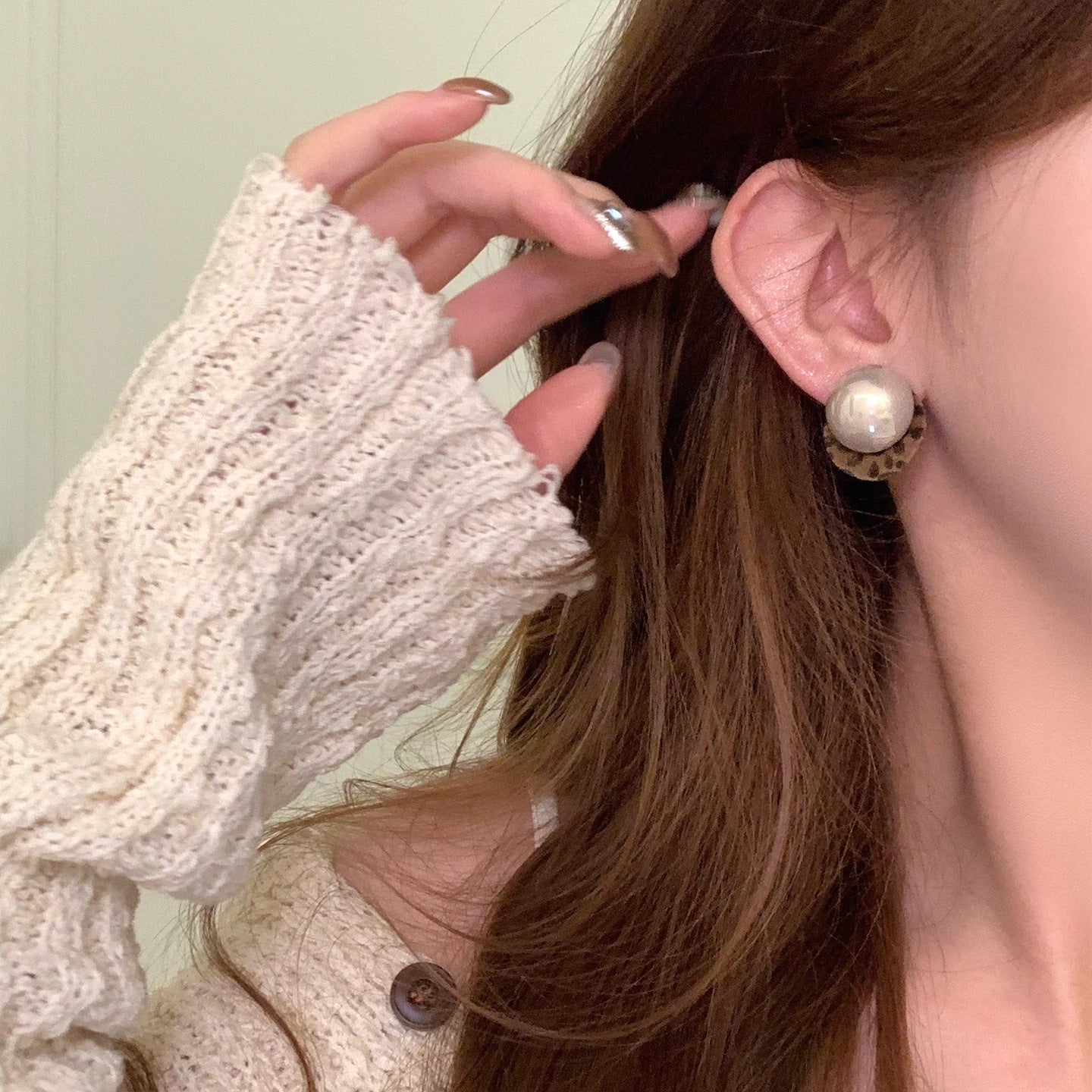 UNI-12116 - Classy Pearl & leopard Print - Earring