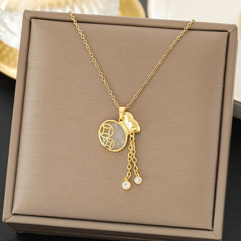SS-11884  - Fancy Stone & Perl's Gold   - Necklace