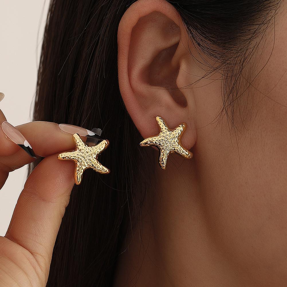 UNI-10659 - Gold Starfish - Earring