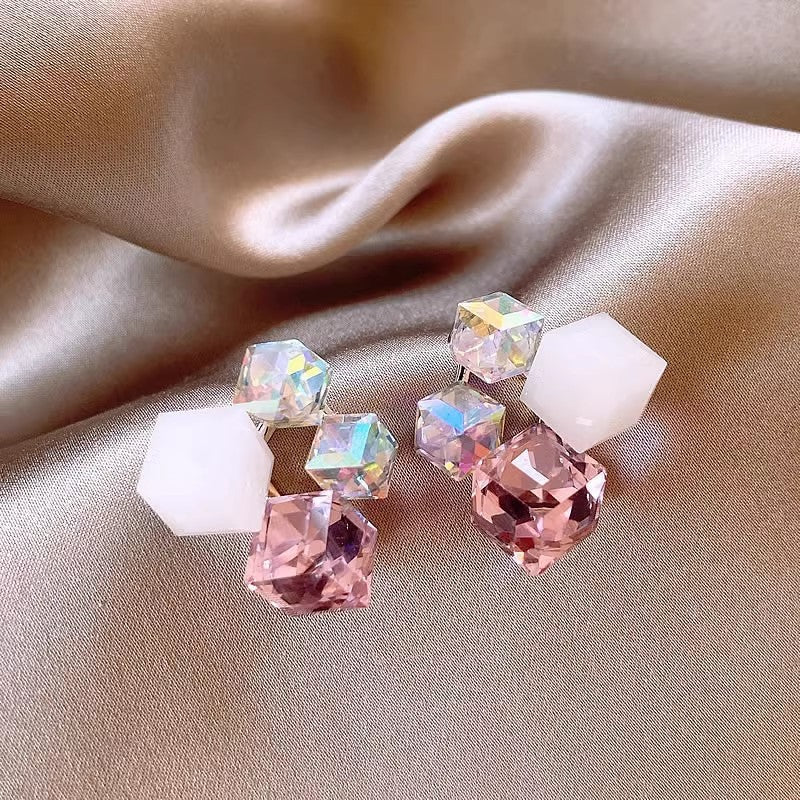 UNI-10390 - White Crystal Diamond - Earring