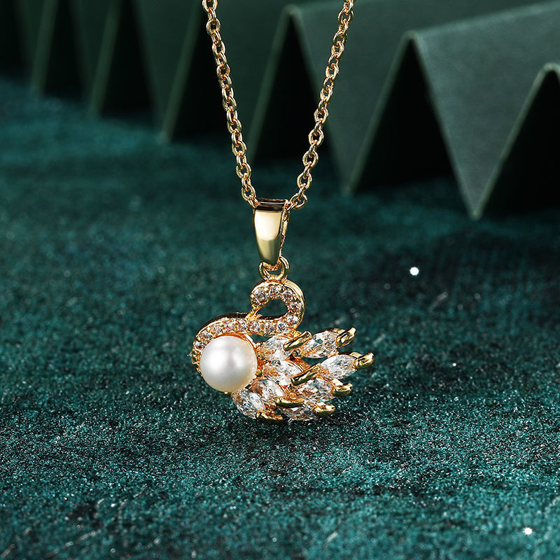 UNI-11047 - Pearly Swan Gold - Necklace