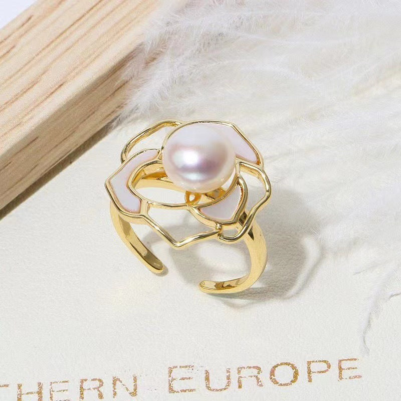 UNI-11026-2 - White Flower Gold - Ring