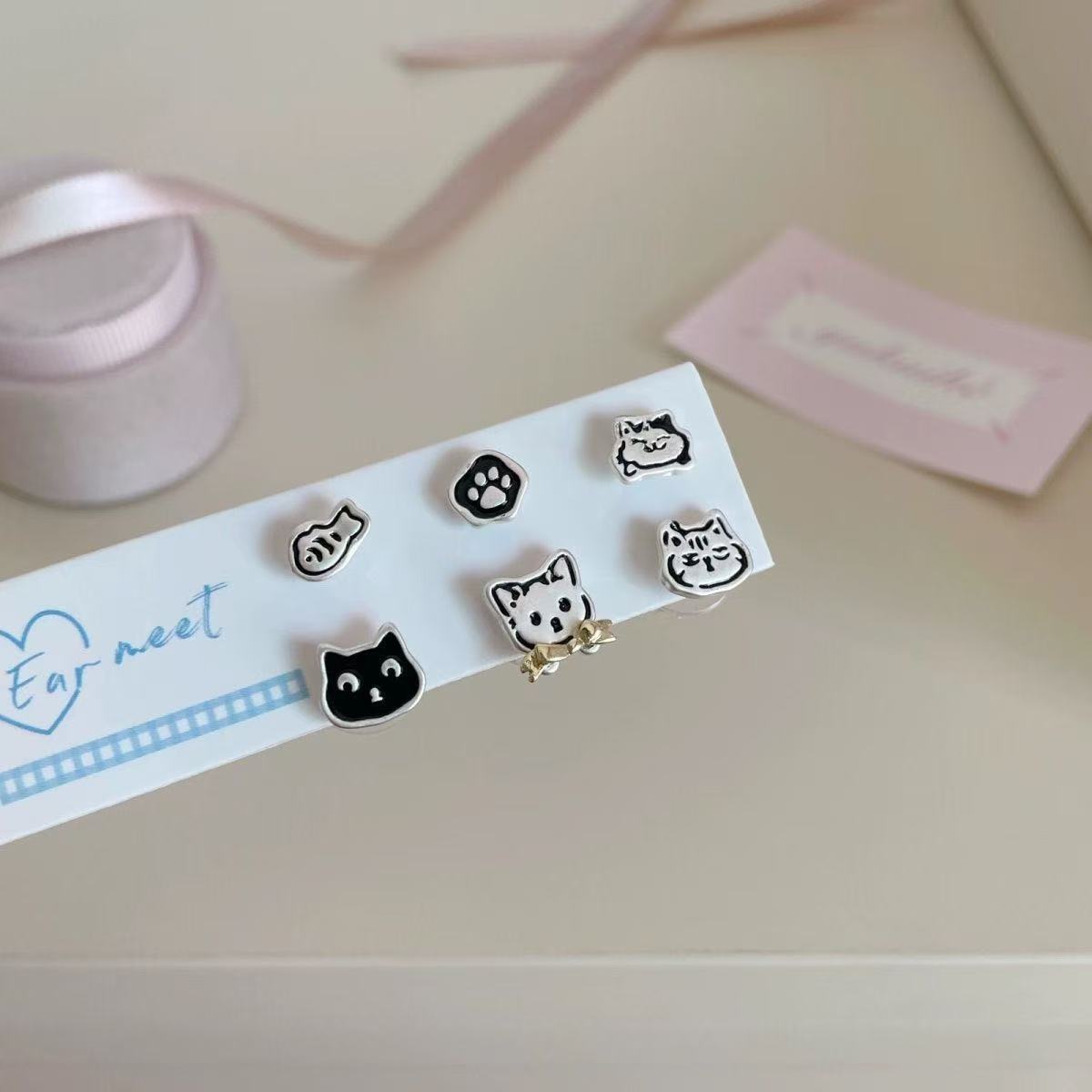 UNI-11903 - Cat Paw & Fish    - Ear Studs Set Of 6