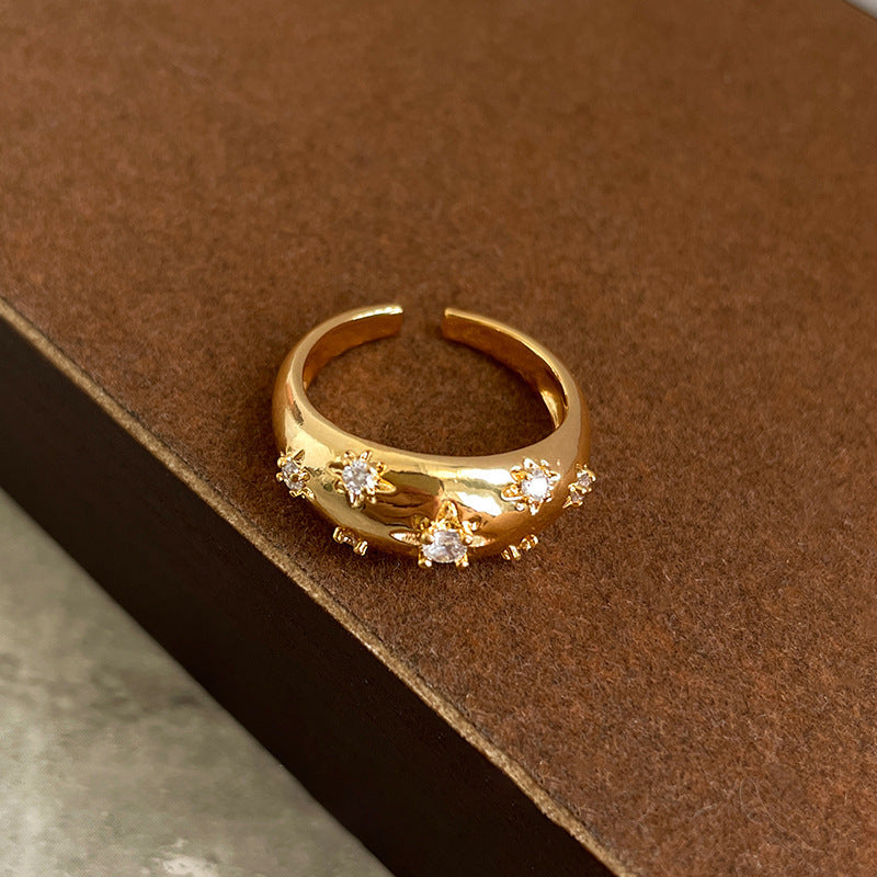 UNI-11839 - Round Gold Mini Diamond Flowers - Ring