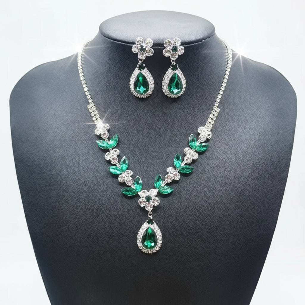 UNI-11951 - Emerald Green Diamond Leaves Silver - Jewelry Set