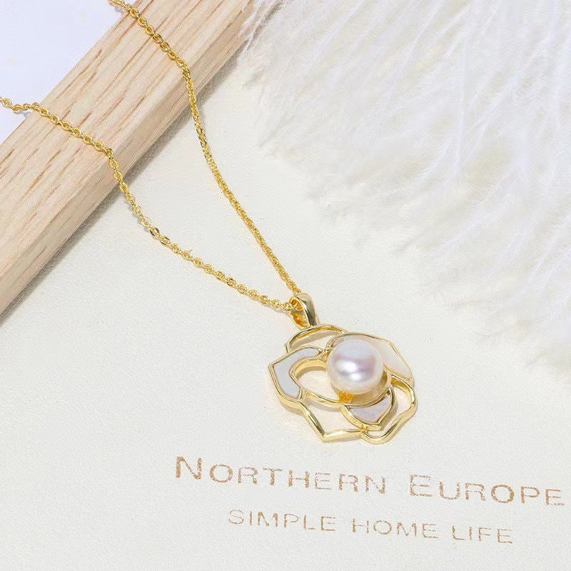 UNI-11026 - White Flower Gold - Jewelry Set
