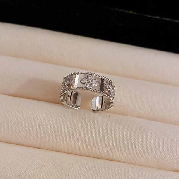 SS-11830 - Silver Foiled Flower - Ring