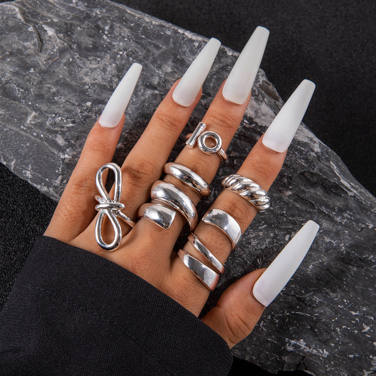UNI-11114 - Luxury Silver - Ring Set Of 7