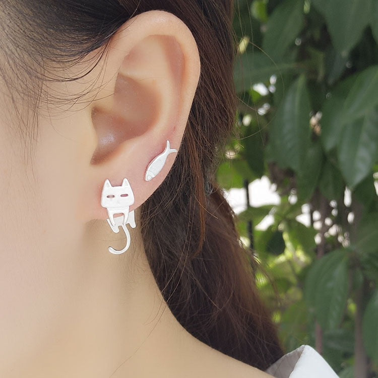 UNI-10948 - Cat & Fish - Ear Stud Style 2