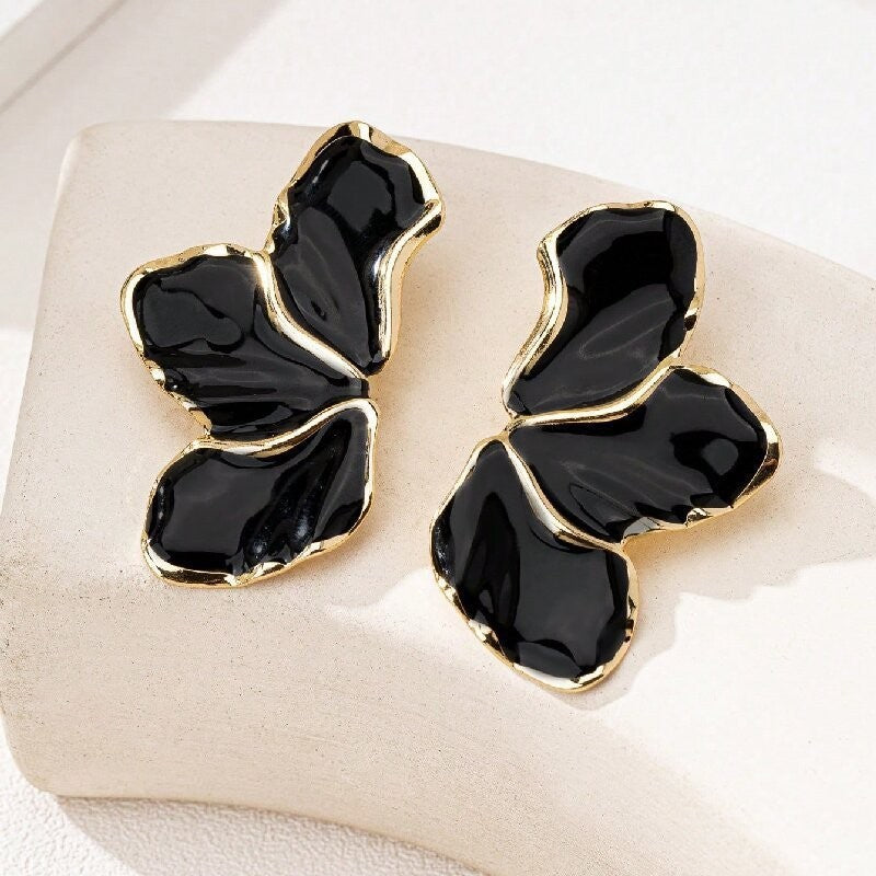 UNI-12862 - Black Maple Leaf Flower Gold - Earring
