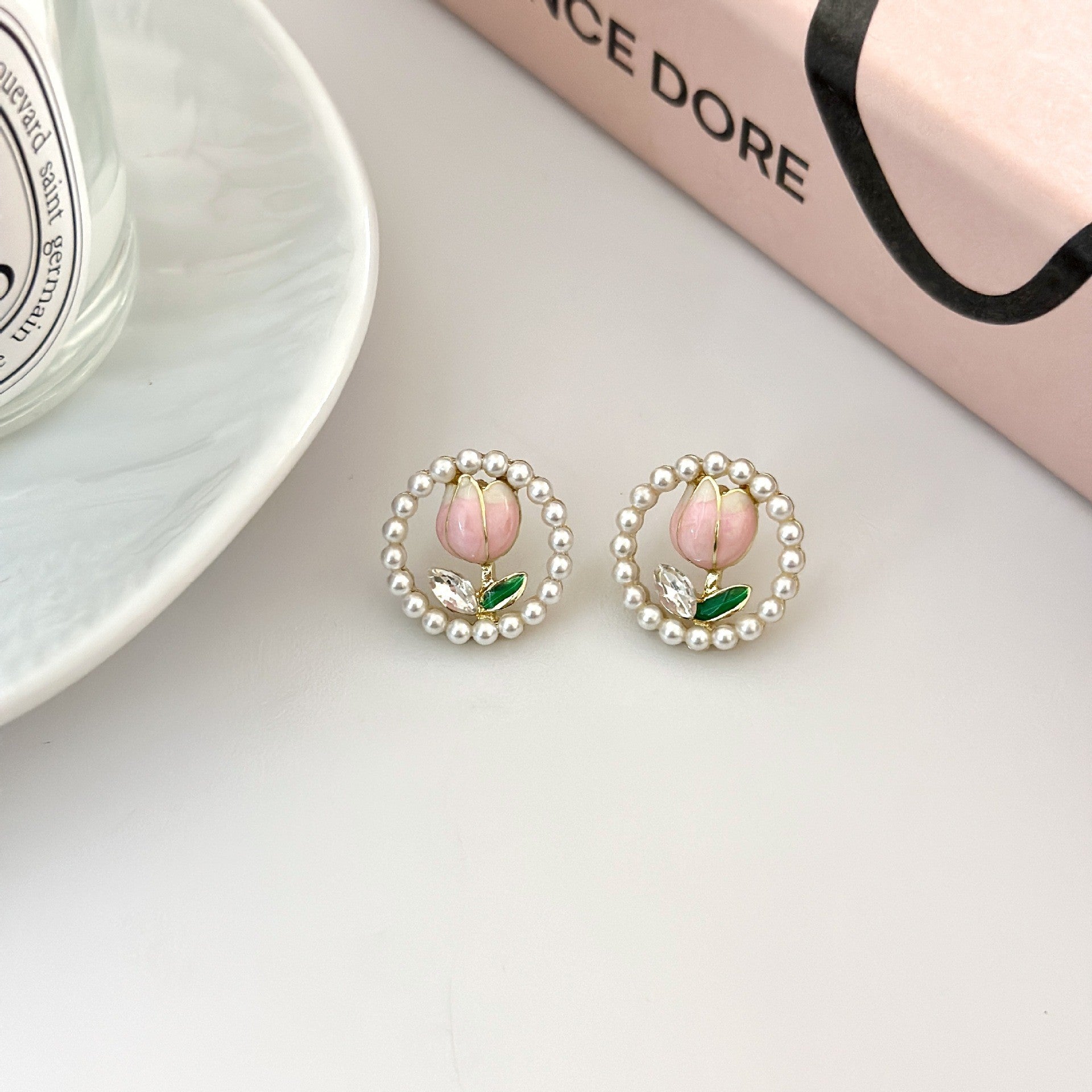 UNI-10912 - Pearl Round & Pink Tulip Flower  - Earring