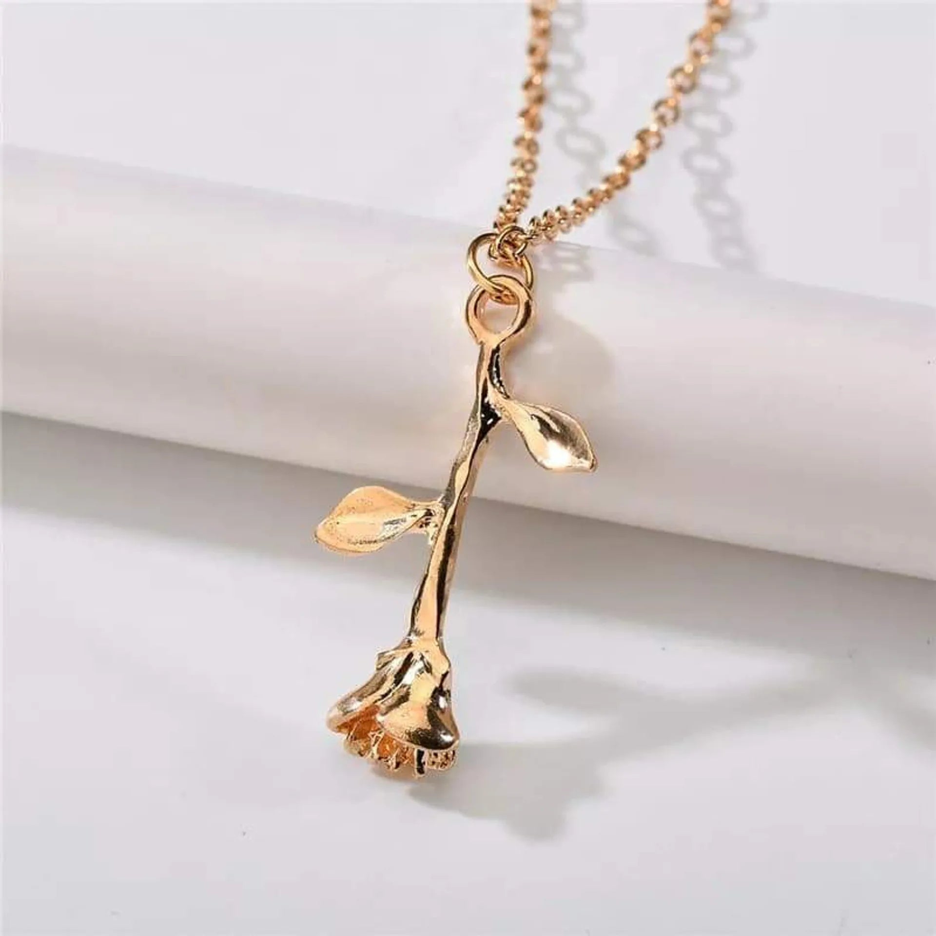 UNI-10654 - Gold Rose Flower - Necklace