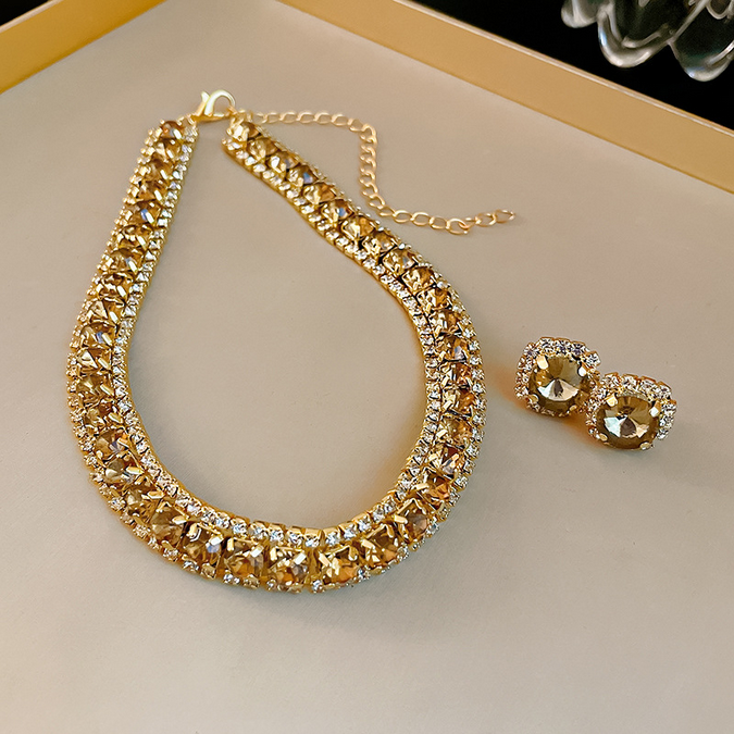 UNI-11848 - Luxury Diamonds - Jewelry Set Style 4