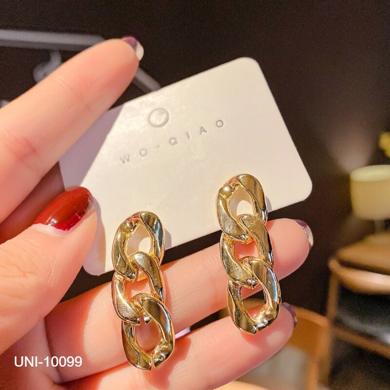 UNI-10099 -  Classy Chain Gold - Earring Style 2