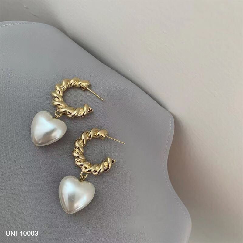UNI-10003 - Twist Foiled Pearl Heart  - Earring