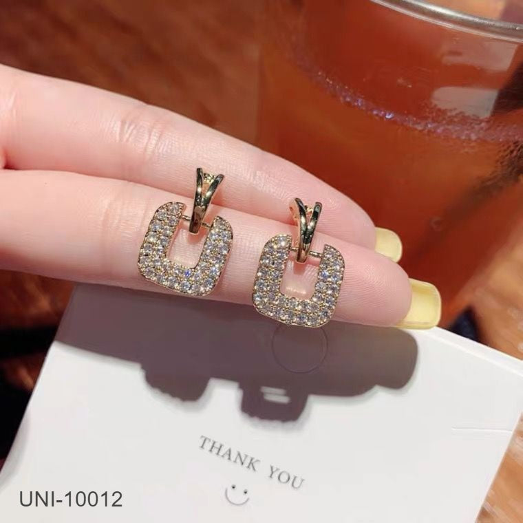 UNI-10012 - Diamonds Square  Gold - Earring