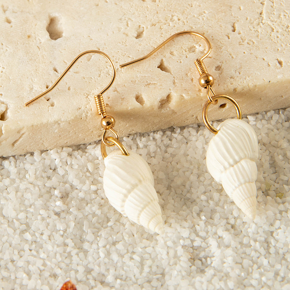 UNI-10148-1 - Sea Shell White  - Earring Style 1