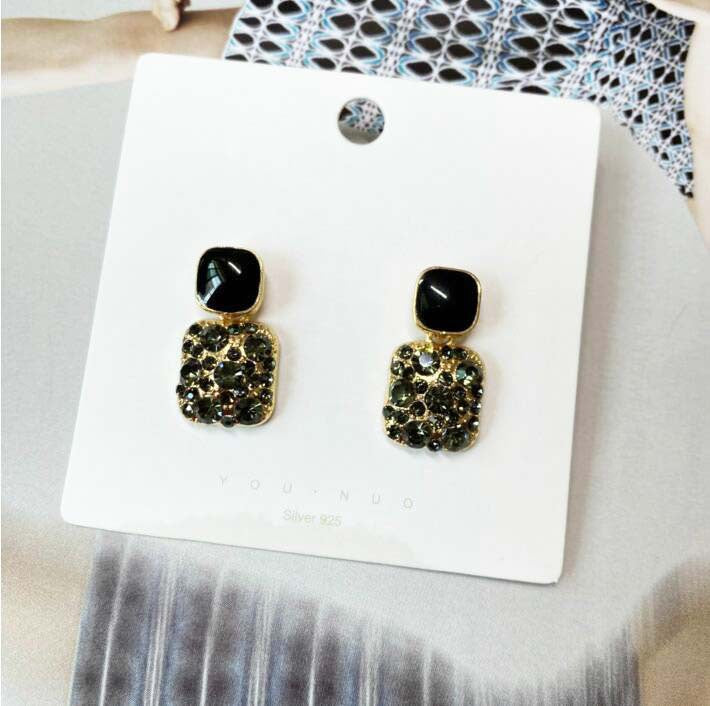 UNI-10222 - Black Diamond Gold  - Earring