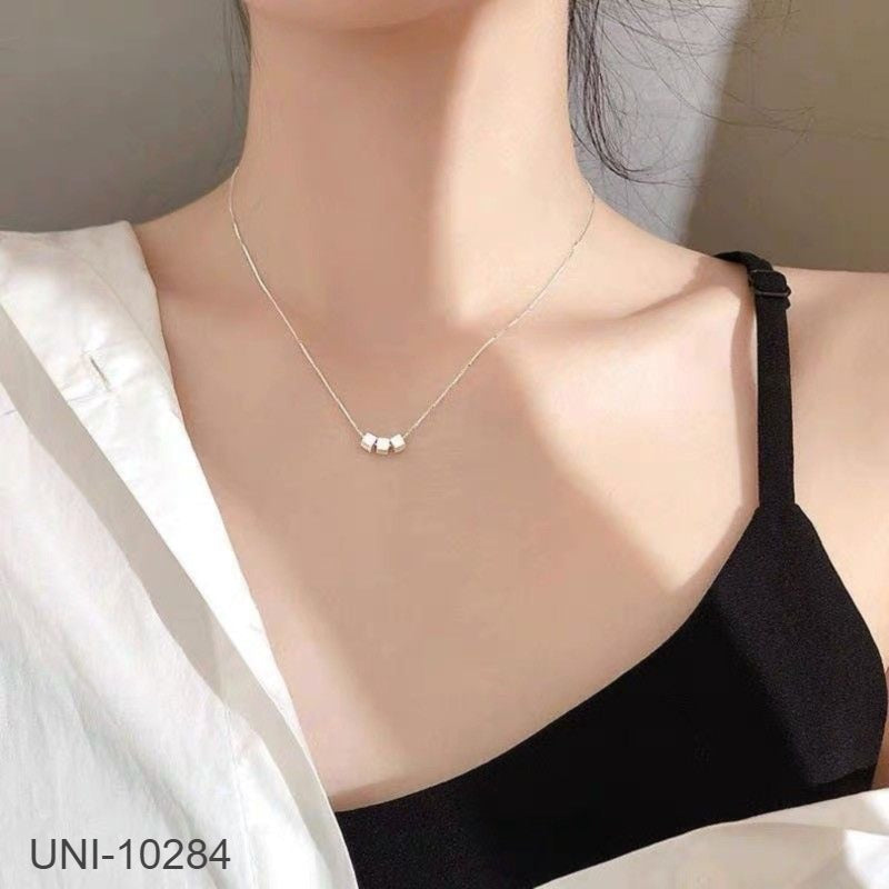 UNI-10284 -  Silver Cube - Necklace
