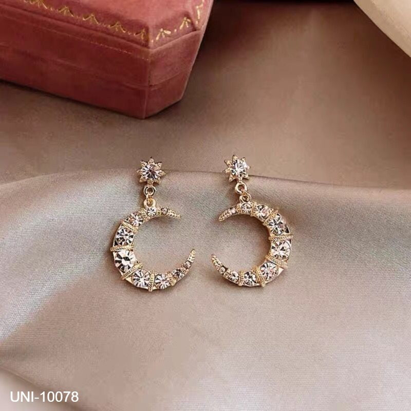 UNI-10078 - Blinky Moon & Star Gold - Earring (DISCONTINUED)