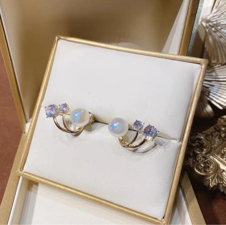 UNI-10310 - Pearl Diamond - Earring