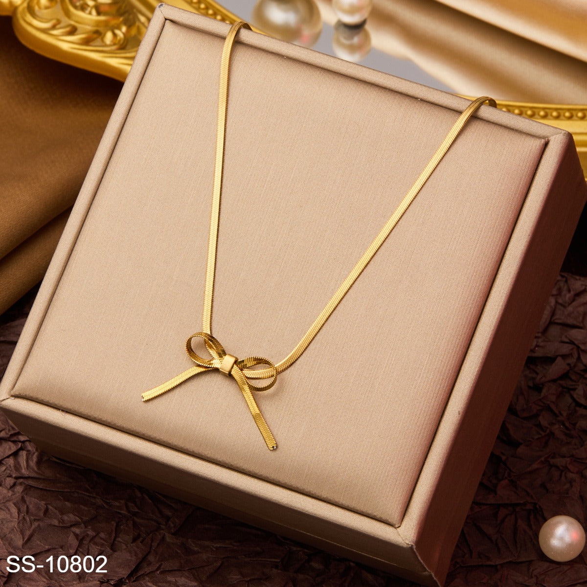 SS-10802 - Gold Bow - Necklace